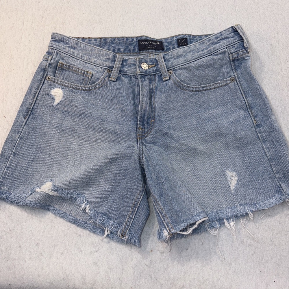 Lucky Brand Womens Size 6 Denim Boyfriend Shorts Distressed Raw Hem Light Wash